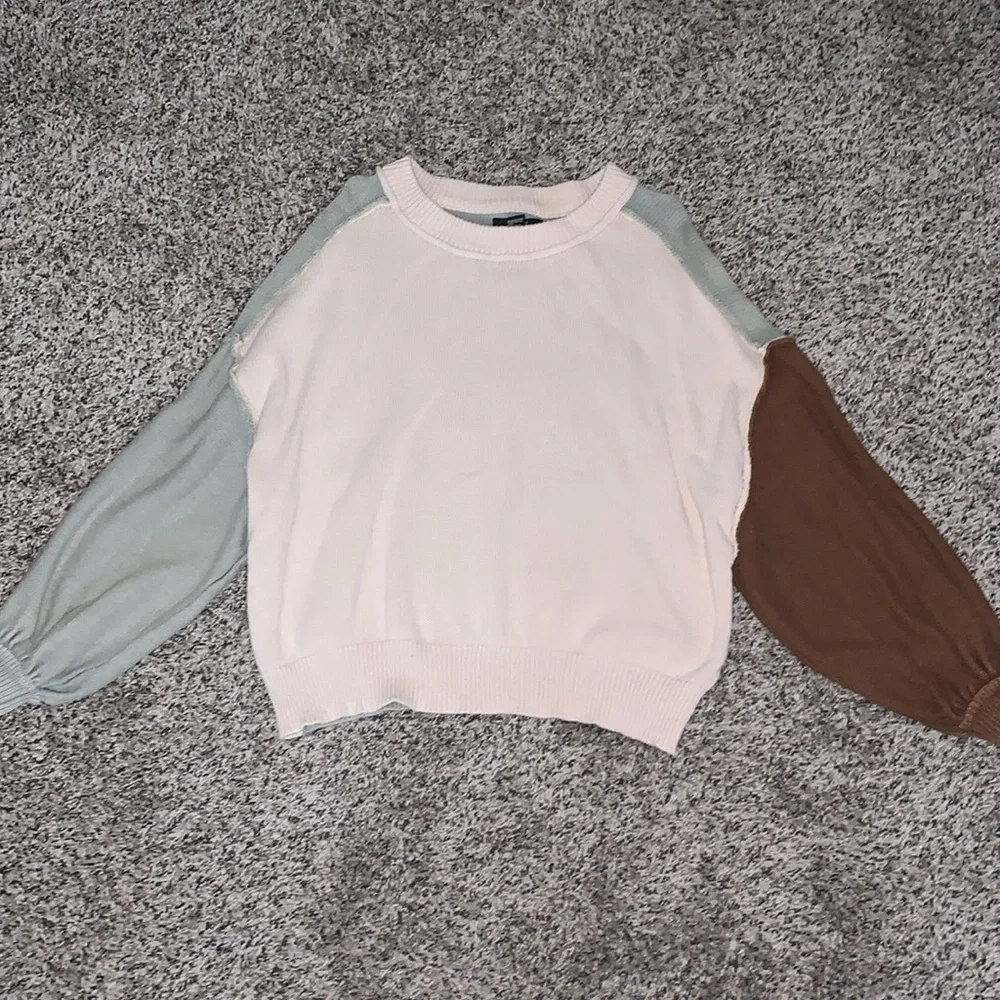 Colorblock sweater - Picture 1 of 3